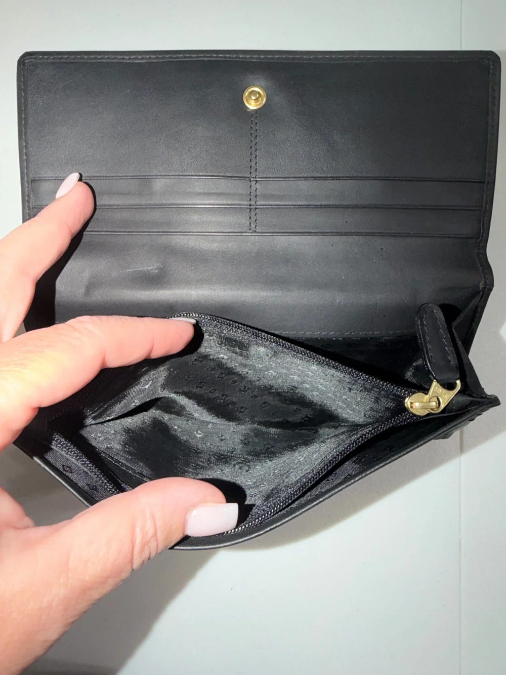 COACH New York Black Smooth Leather Envelope Soft Wallet - Classic Minimalist